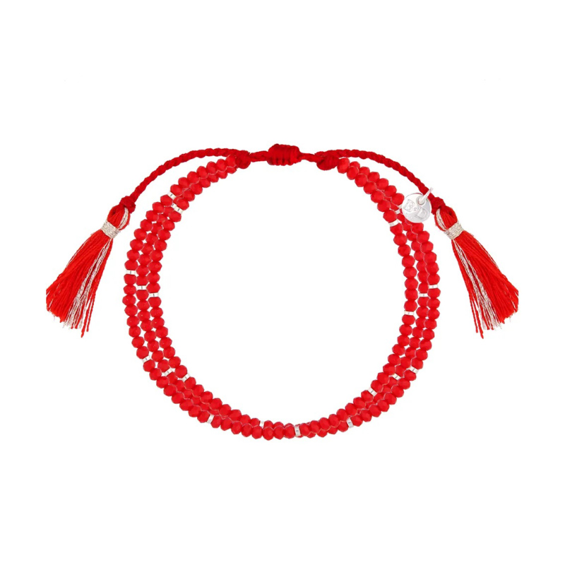 Bransoletka na sznurku z czerwonymi kryształkami