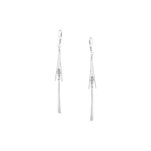 Kolczyki srebrne wiszące na zapięciu lever back