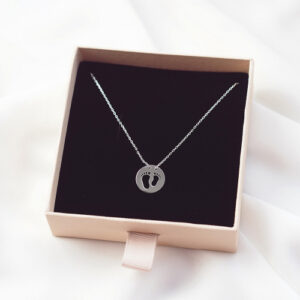 Naszyjnik srebrny blaszka ze stópkami